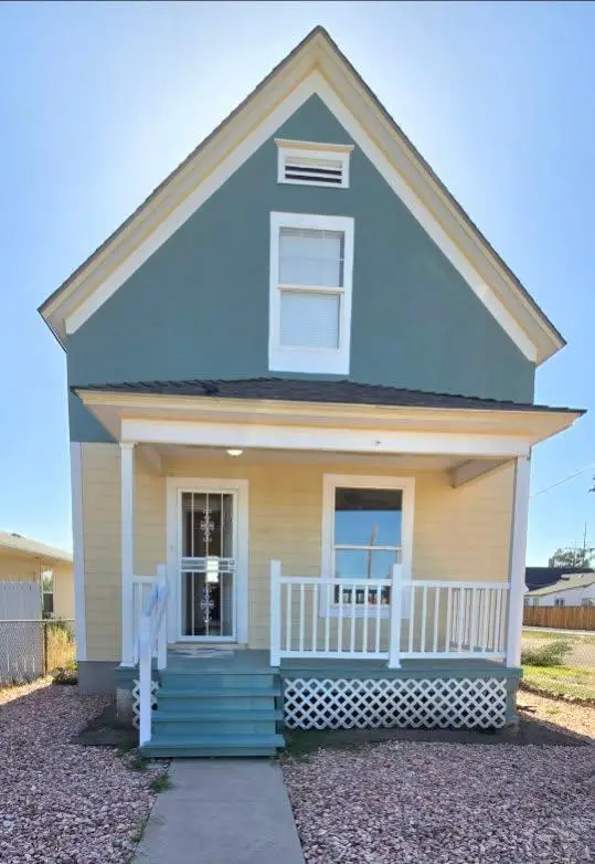 402 Lincoln Ave, La Junta, CO 81050