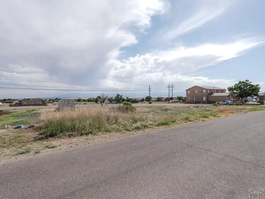 284 W Coral Dr, Pueblo West, CO 81007 - #2