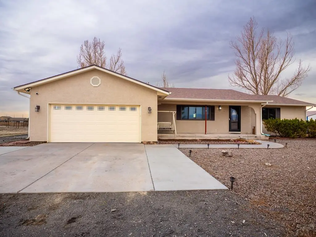 496 E Earl Dr, Pueblo West, CO 81007 - #1
