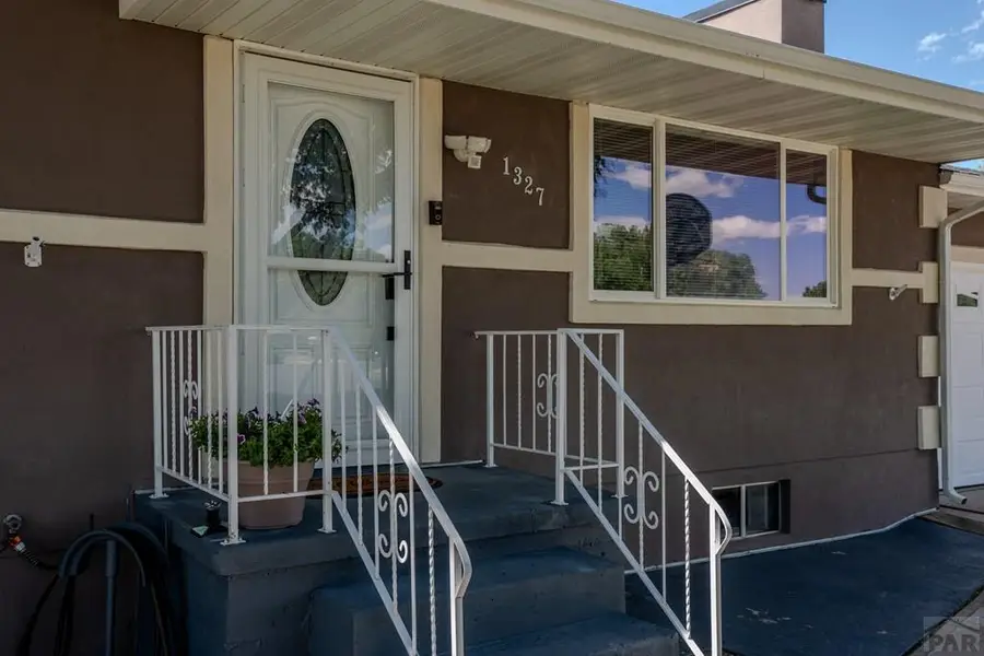 1327 Terry Cir, Pueblo, CO 81005 - #3