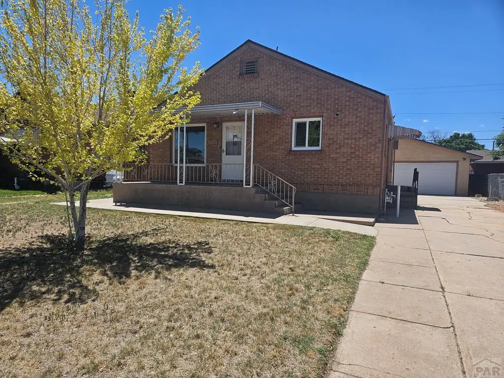 1817 Claremont Ave, Pueblo, CO 81004 - #1