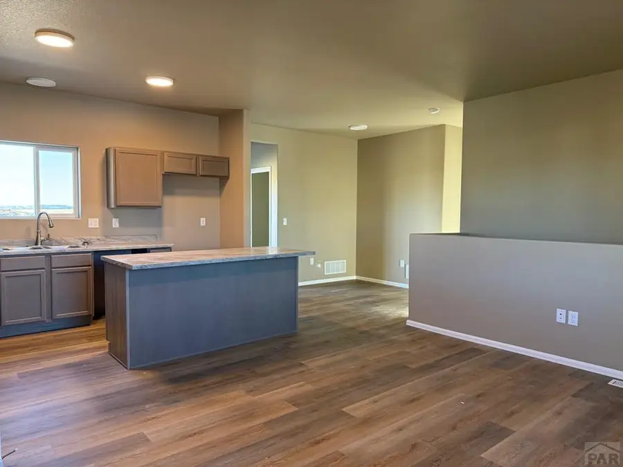 5215 Whistler Dr, Pueblo, CO 81008 - #3
