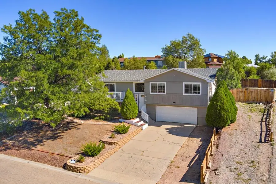 4032 Valley Dr #B, Pueblo, CO 81008 - #2
