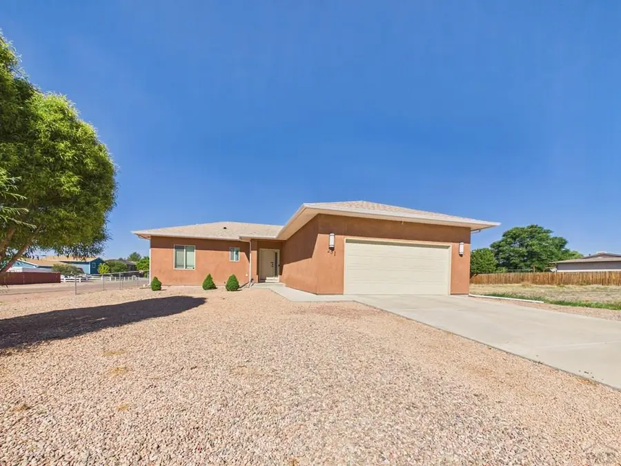 231 S Wiggins Dr, Pueblo West, CO 81007 - #3