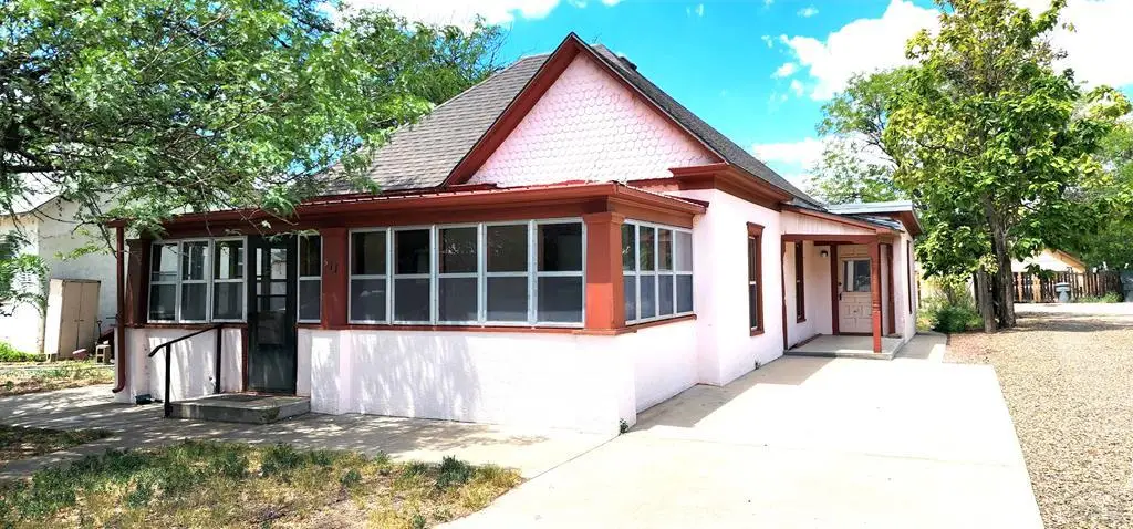 511 E Parmenter, Lamar, CO 81052 - #1