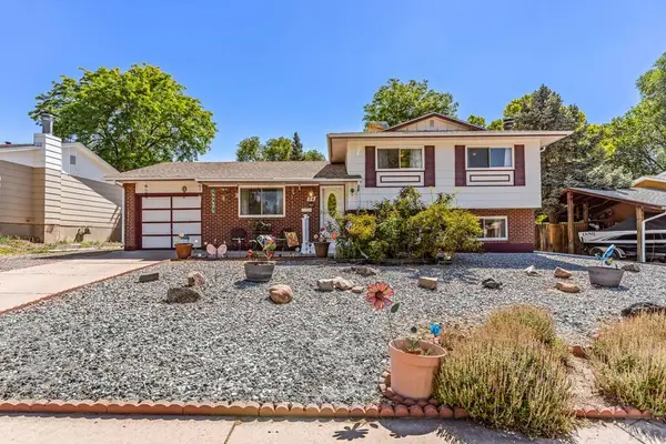 54 Calhoun Rd, Pueblo, CO 81001