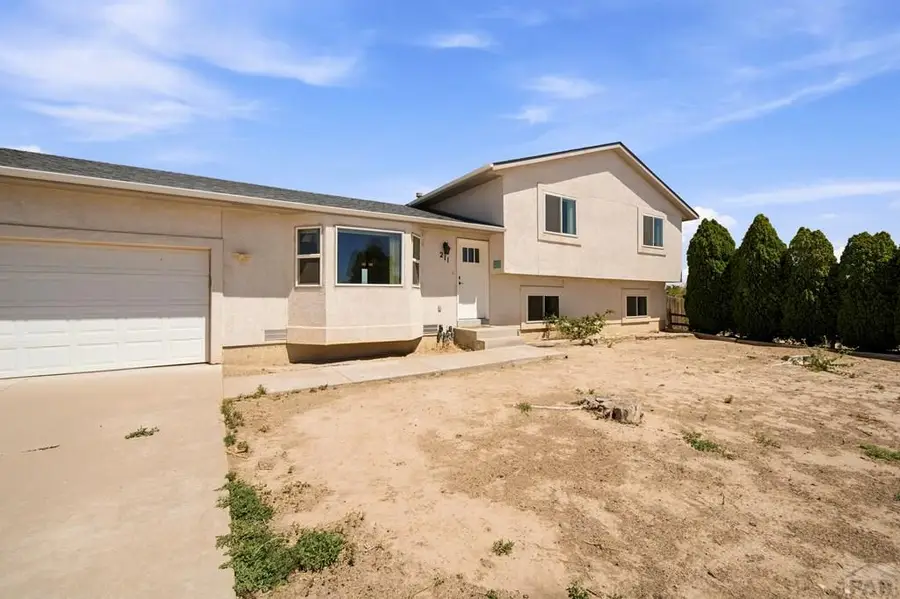 211 E Abarr Dr, Pueblo, CO 81007 - #3