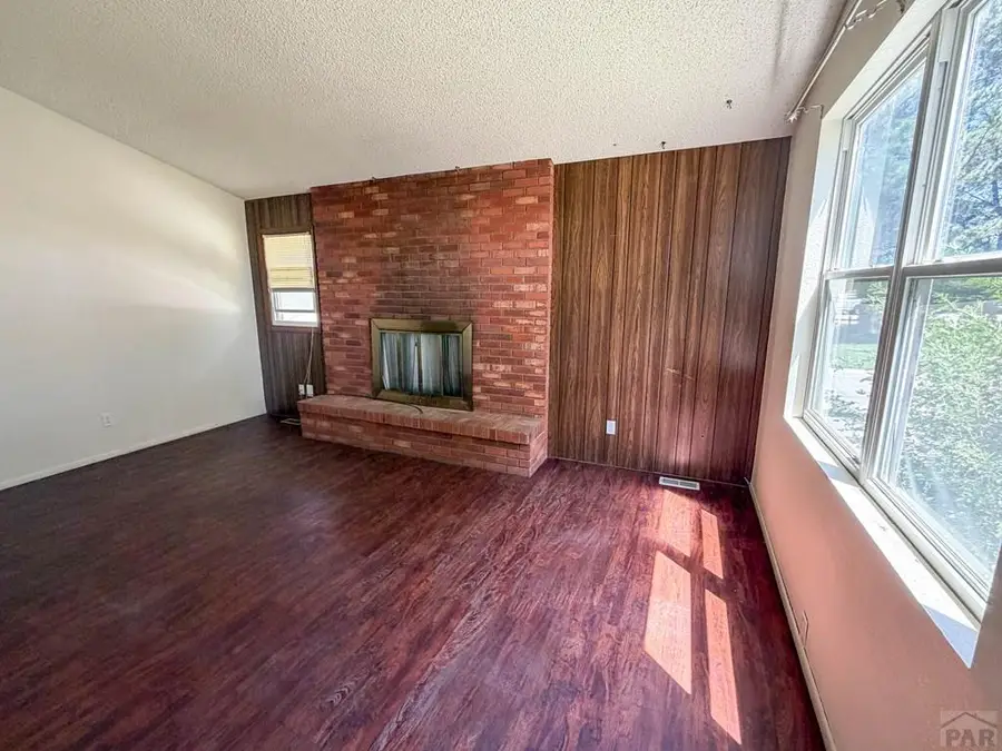 3106 Memorial Dr, Lamar, CO 81052 - #2