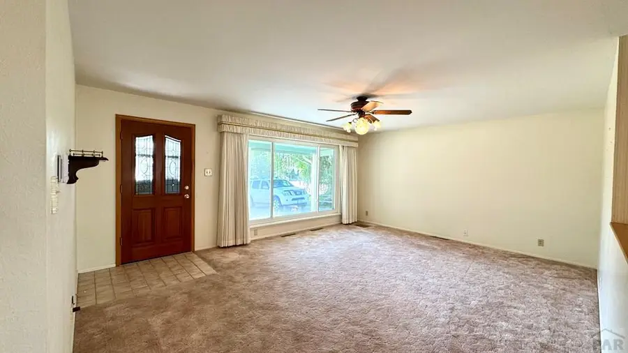 2127 Ridgewood Ln, Pueblo, CO 81005 - #2
