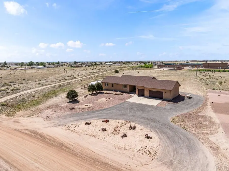 542 E Abeyta Dr, Pueblo West, CO 81007 - #2