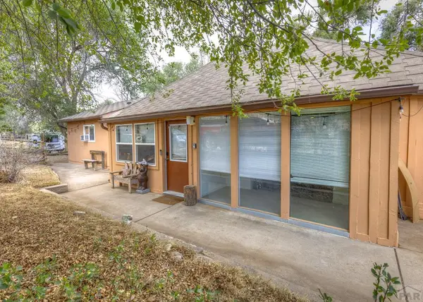 708 W 10th St, Walsenburg, CO 81089