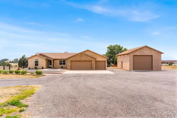 1165 S Oakleaf Dr, Pueblo West, CO 81007