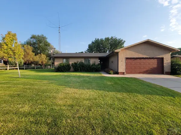 302 Willow Creek, Lamar, CO 81052