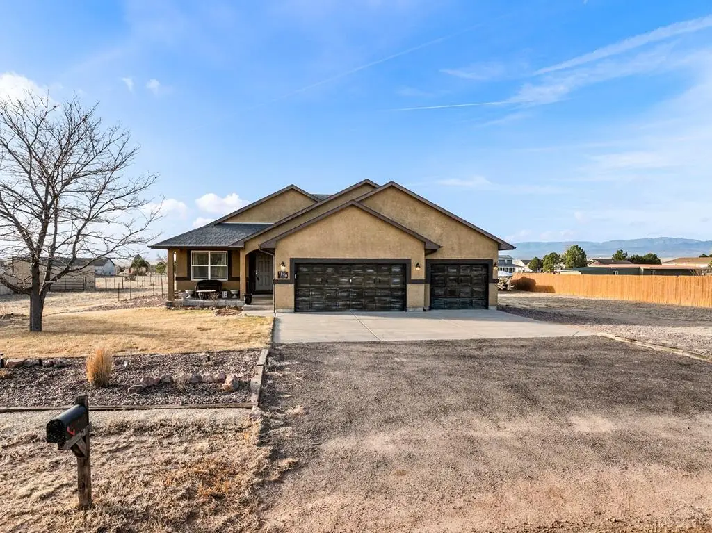 1140 W Shenandoah Dr, Pueblo West, CO 81007 - #1