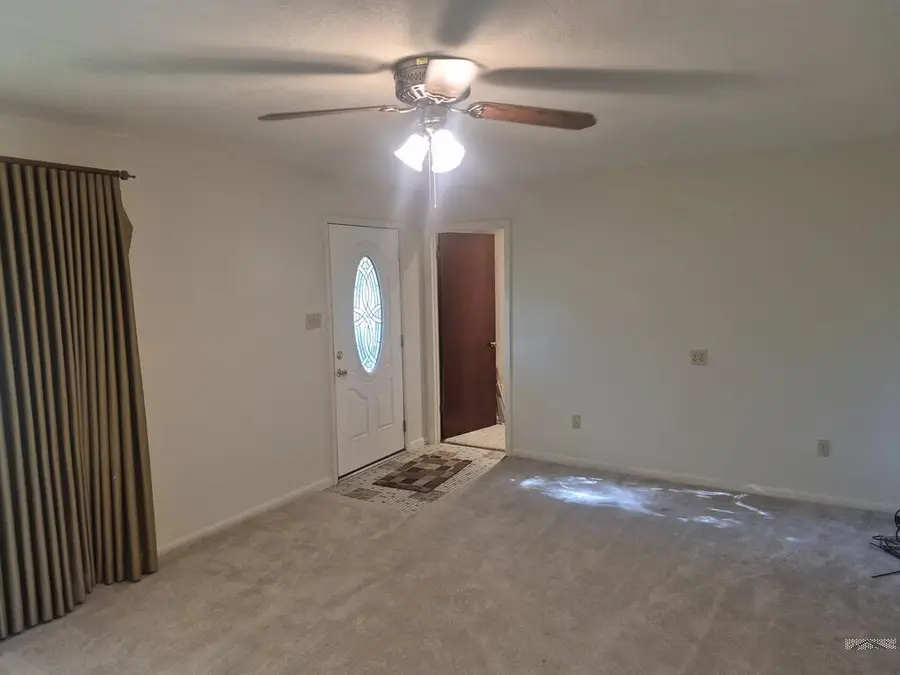 423 Elm, La Junta, CO 81050 - #2