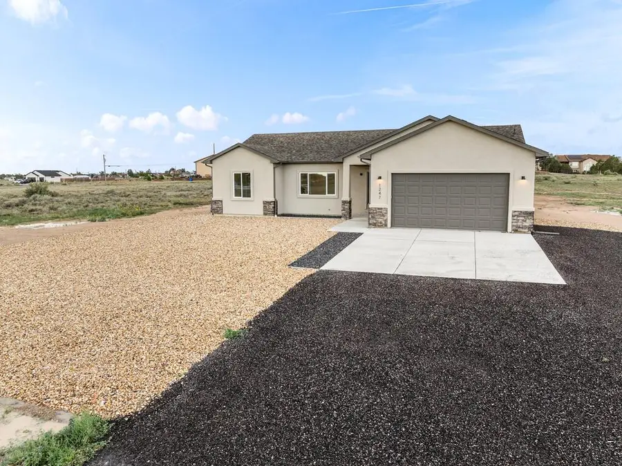 1247 N Saltbush Ln, Pueblo West, CO 81007 - #2