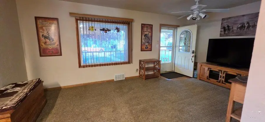 1304 S 6th St, Lamar, CO 81052 - #3