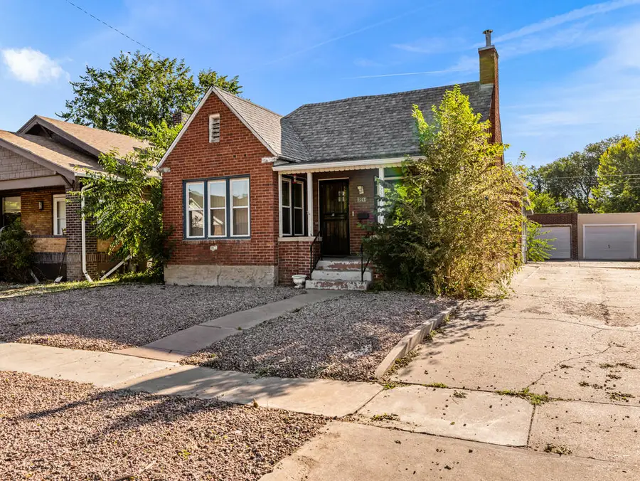 1322 Claremont Ave, Pueblo, CO 81004 - #2