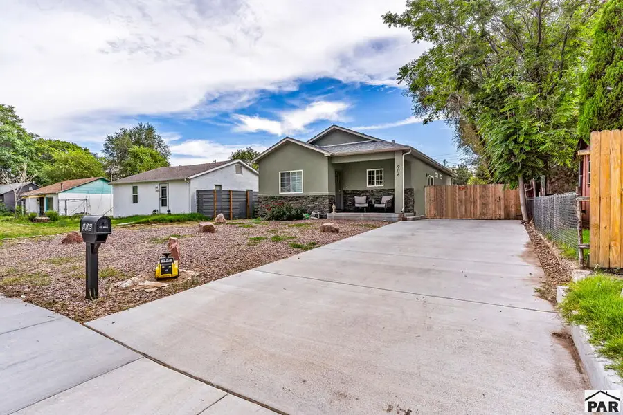 906 E Beech St, Pueblo, CO 81001 - #3