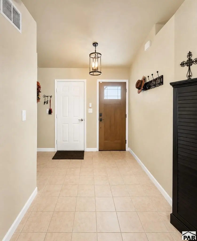 5153 Crested Hill, Pueblo, CO 81008 - #2