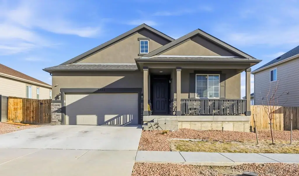 3322 Bella Luna Dr, Pueblo, CO 81001 - #1