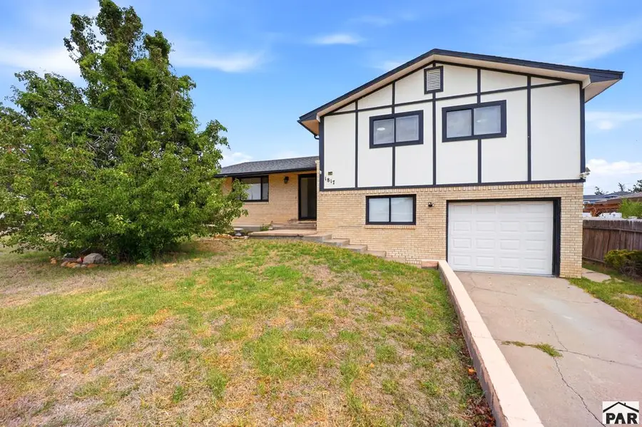 1817 Cimarron Ave, La Junta, CO 81050 - #3