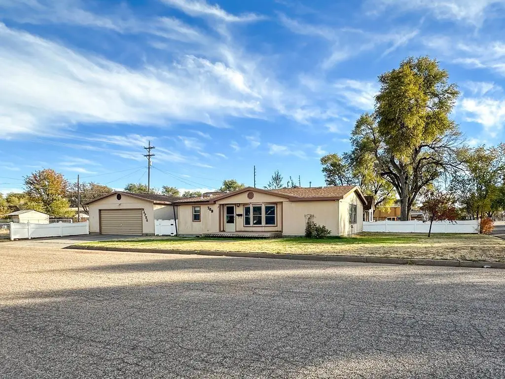 709 W Elm St, Lamar, CO 81052 - #1