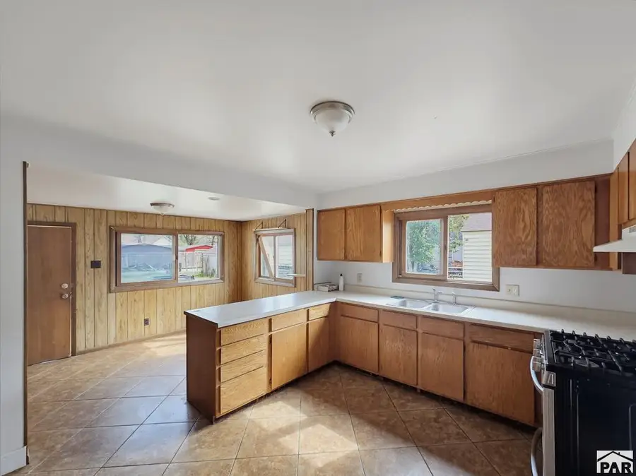 506 S 12th St, Rocky Ford, CO 81067 - #2