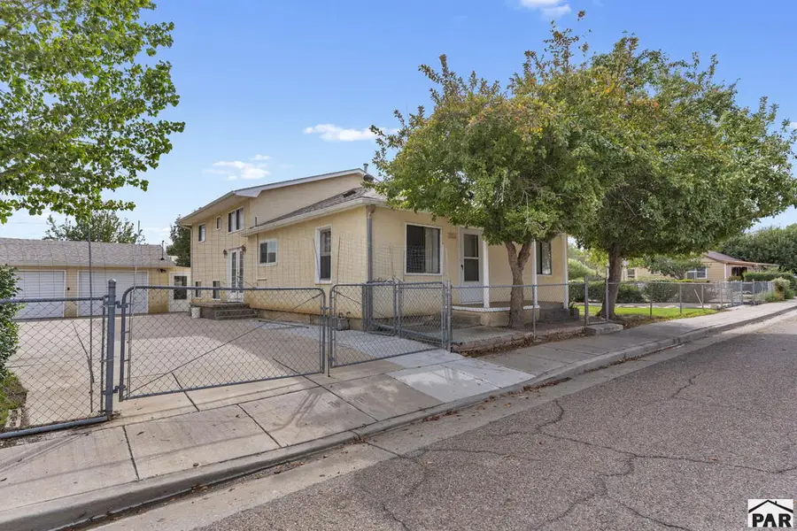 2704 E 9th St, Pueblo, CO 81001 - #2
