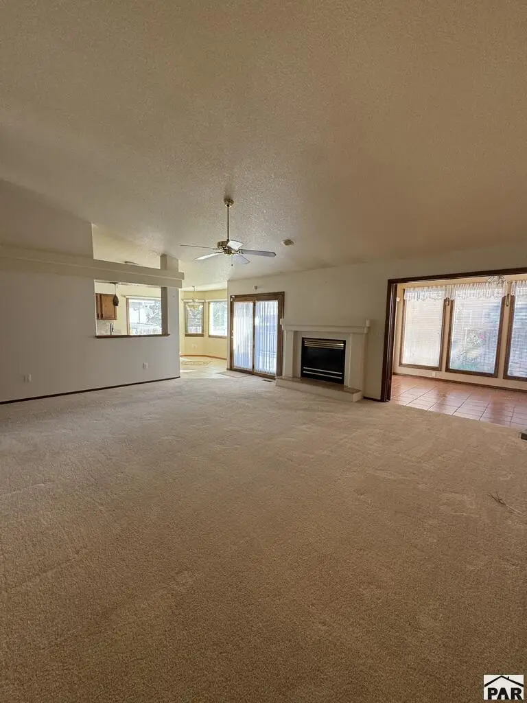 196 Bridle Trail, Pueblo, CO 81005 - #2