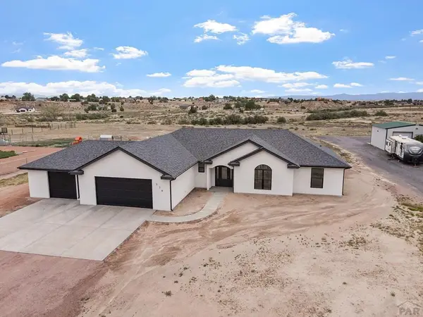 379 S Siesta Dr, Pueblo, CO 81007