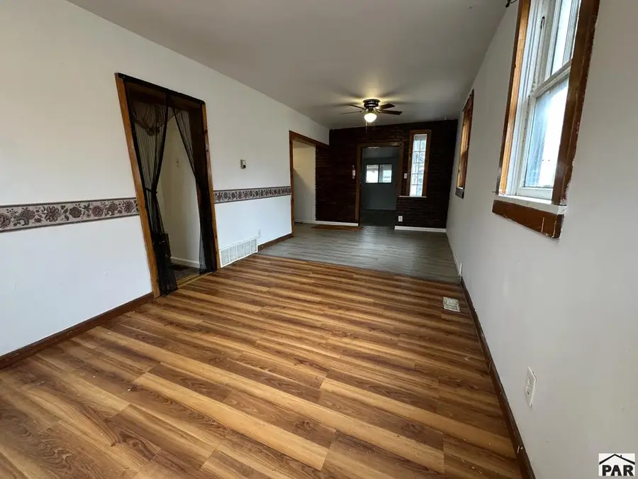 1008 W 11th St, Pueblo, CO 81003 - #3