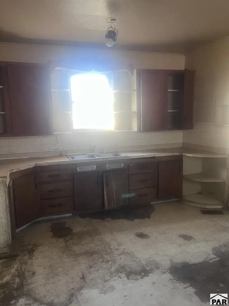 132 St Louis, Pueblo, CO 81004 - #2