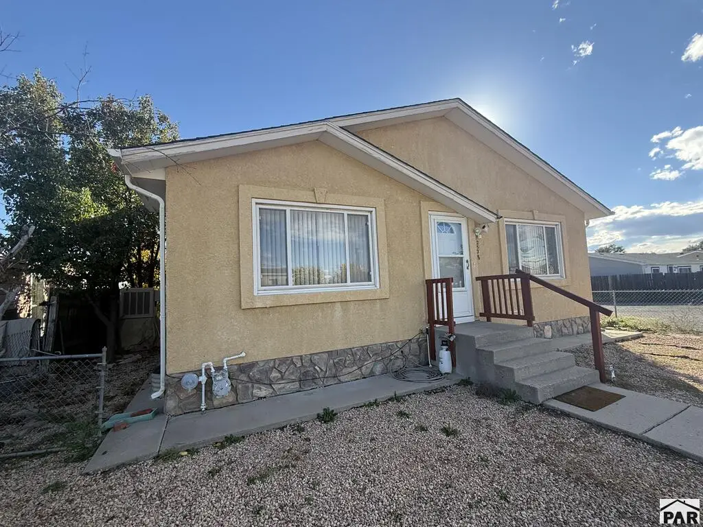 2528 E 10th St, Pueblo, CO 81008 - #1
