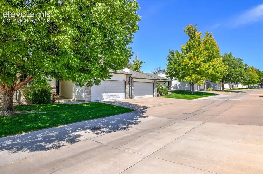 1621 Horseshoe Place, Pueblo, CO 81001 - #3
