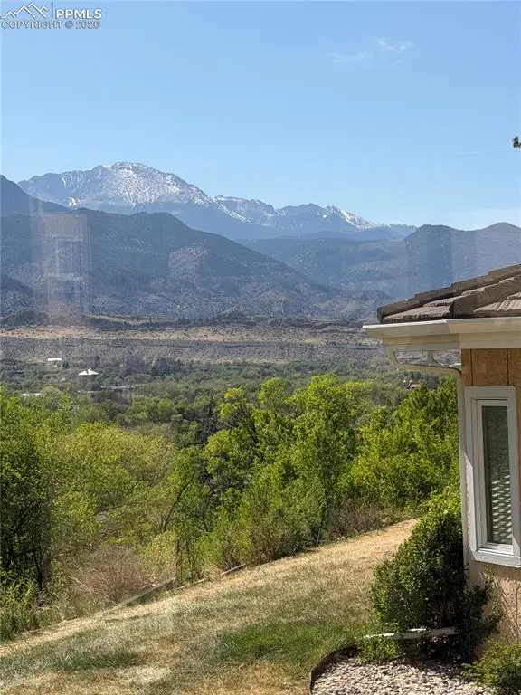 536 Observatory Drive, Colorado Springs, CO 80904 - #3