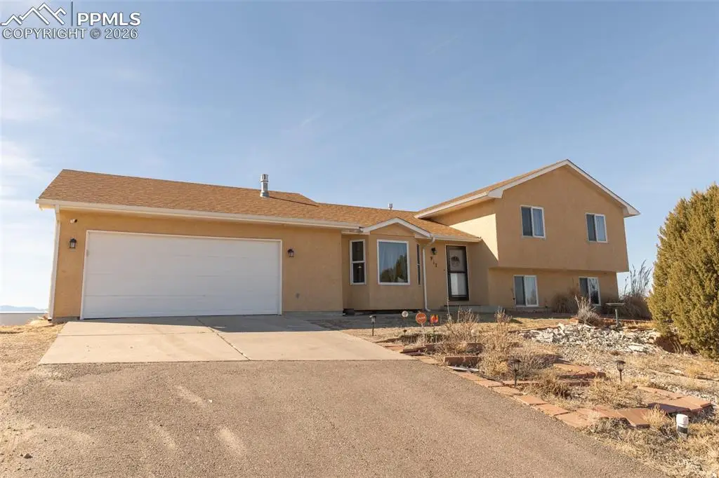 917 S Sterling Lane, Pueblo, CO 81007 - #1