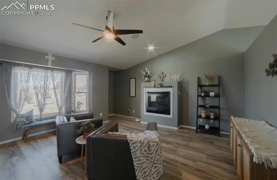 917 S Sterling Lane, Pueblo, CO 81007 - #2