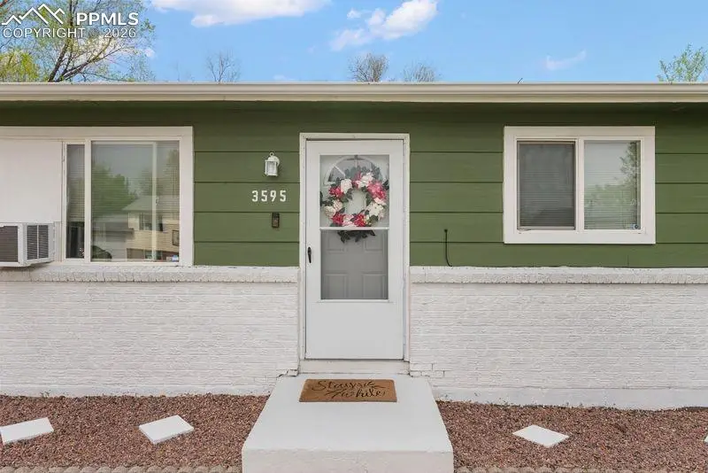 3595 Darkwood Place, Colorado Springs, CO 80910 - #2