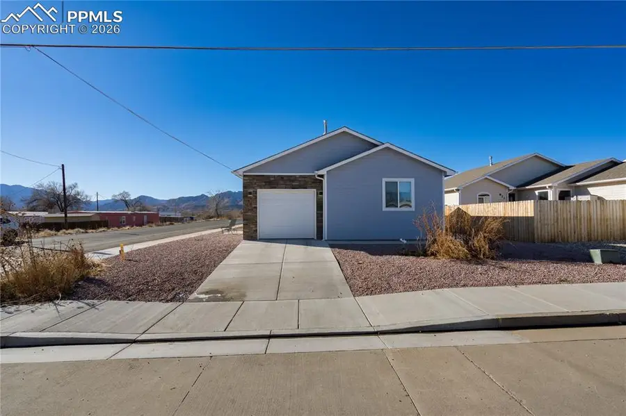 821 N Raynolds Avenue, Canon City, CO 81212 - #2