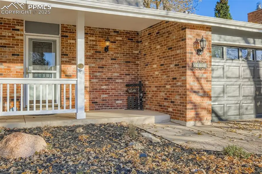 5675 Escapardo Way, Colorado Springs, CO 80917 - Image #3