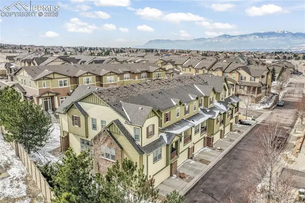 3329 Gladstone Creek Point, Colorado Springs, CO 80908