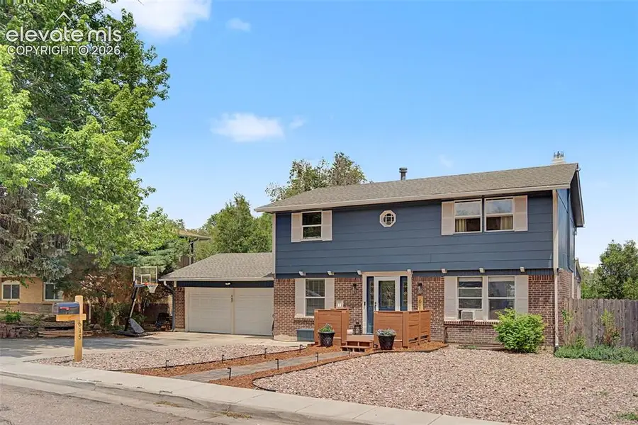 615 Chamberlin Avenue, Colorado Springs, CO 80906 - #2