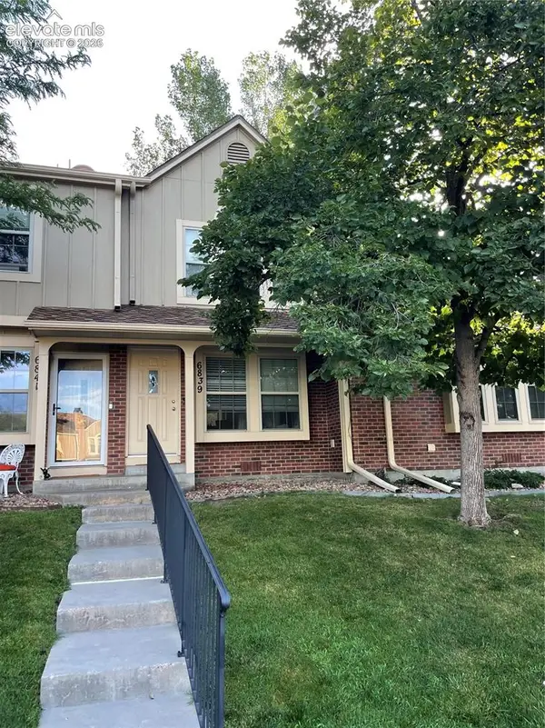 6839 Mountain Top Lane, Colorado Springs, CO 80919
