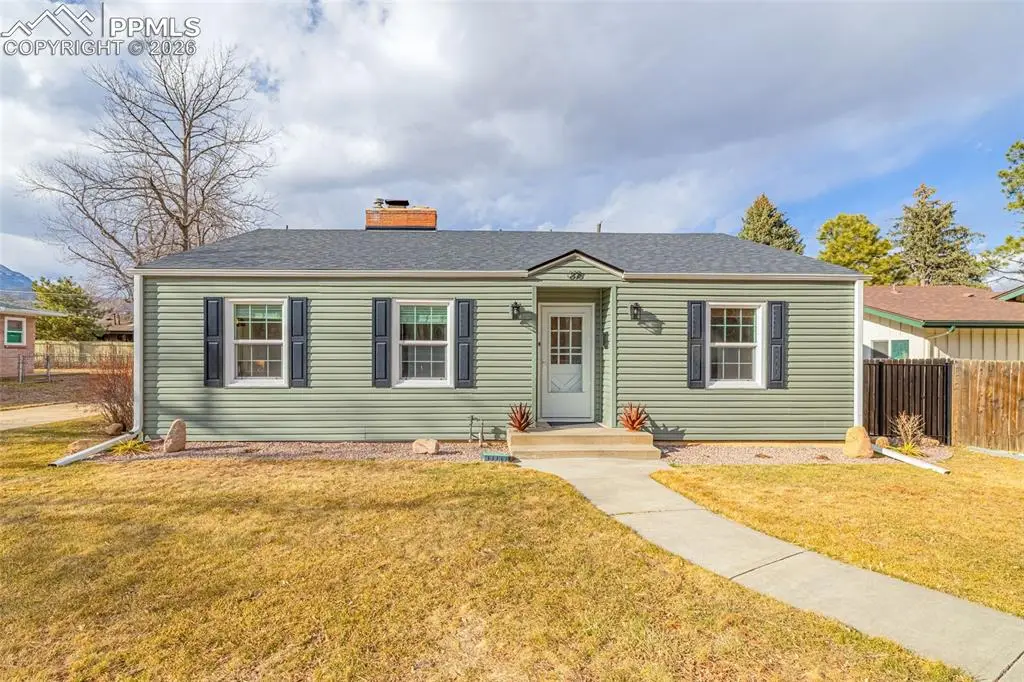 618 W Cheyenne Road, Colorado Springs, CO 80906 - #1