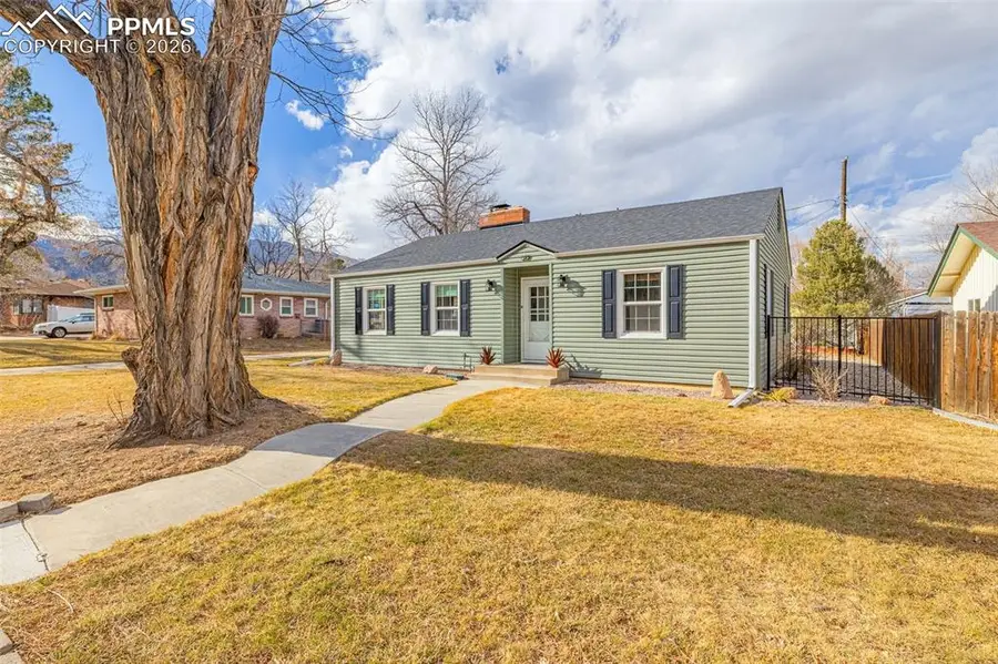 618 W Cheyenne Road, Colorado Springs, CO 80906 - #2