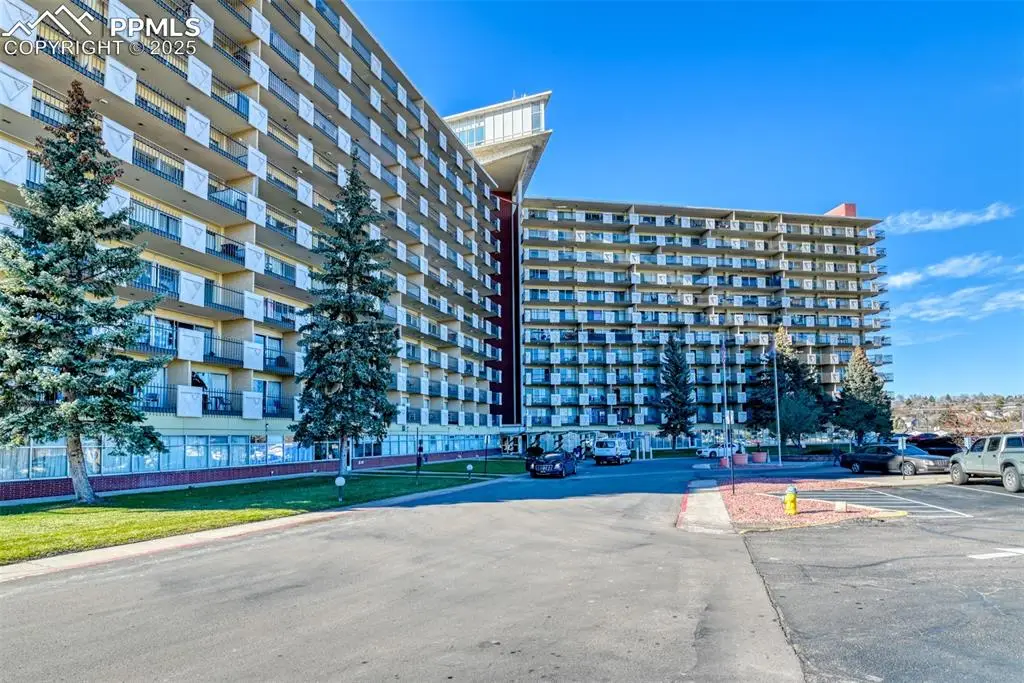 411 Lakewood Circle #B1016, Colorado Springs, CO 80910 - Image #1