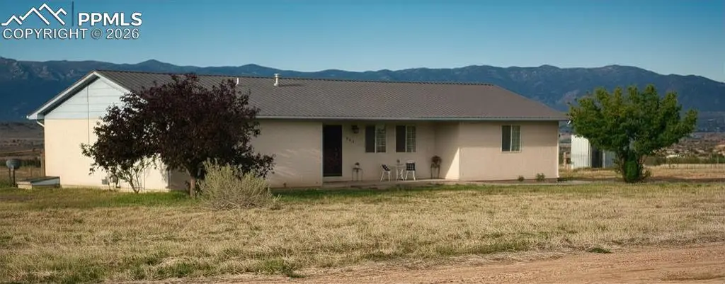 62 9th Avenue, Penrose, CO 81240 - #1