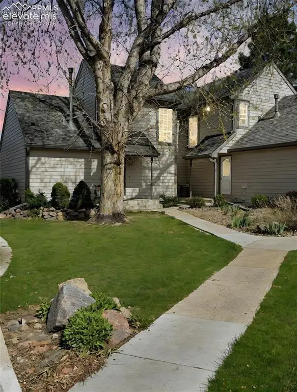 422 Cobblestone Drive, Colorado Springs, CO 80906