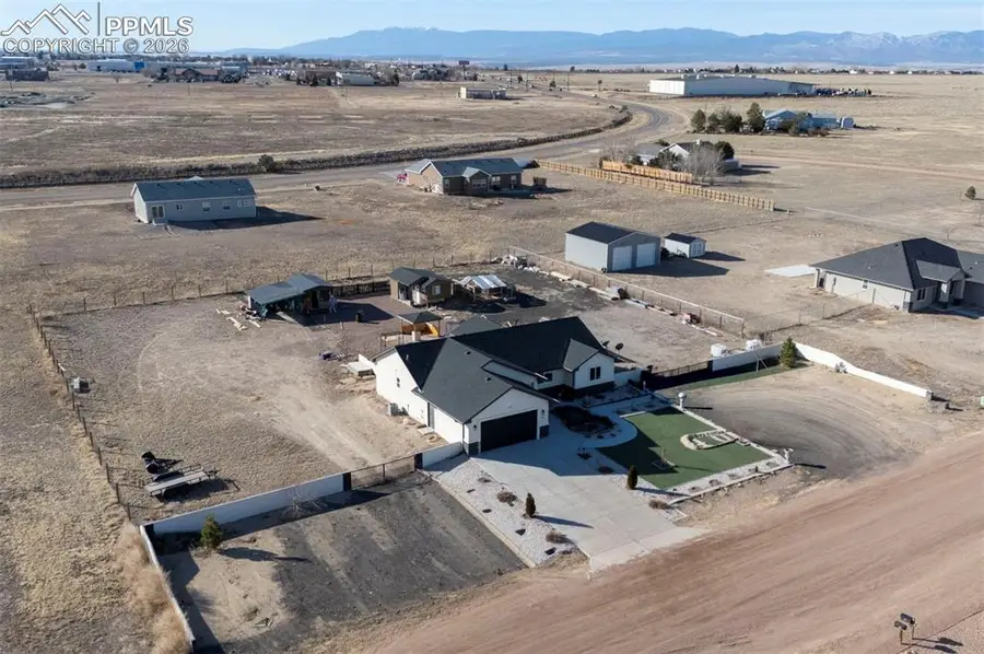 40 E Lyons Drive, Pueblo, CO 81007 - #3